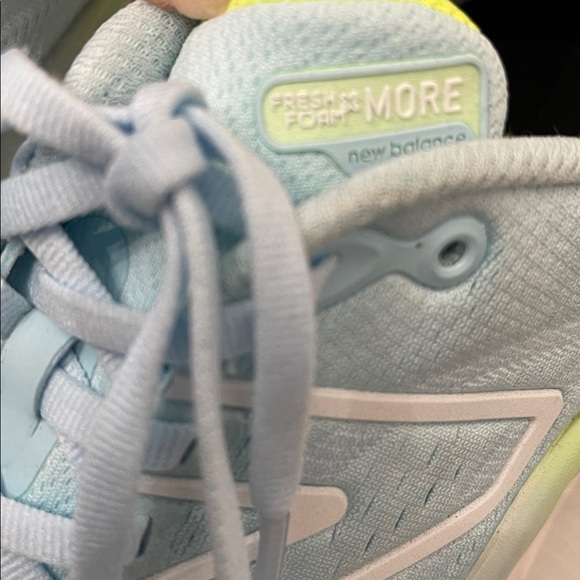 NEW BALANCE FRESH FOAM x MORE V4 RUNNING SNEAKERS WOMENS SIZE 7.5 - Picture 5 of 14